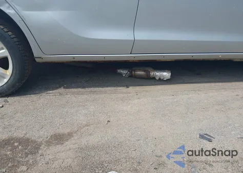 2006 Toyota Matrix Xr z USA, uszkodzony, nr VIN 2T1LR32E06C553677